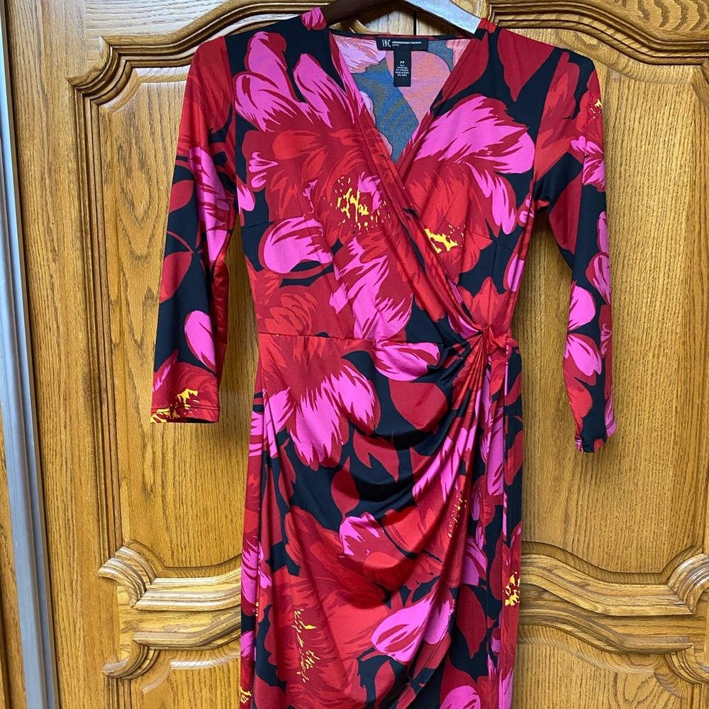 INC International Concepts petite petite v neck faux wrap, side tie. Comfortable